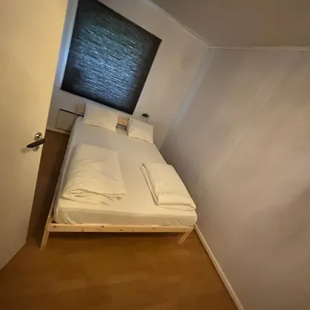 Apartment Classic 4 Bedrooms, 9 Guest In Kjeller - Good Proximity To Oslomet And Train Station Lillestrom
