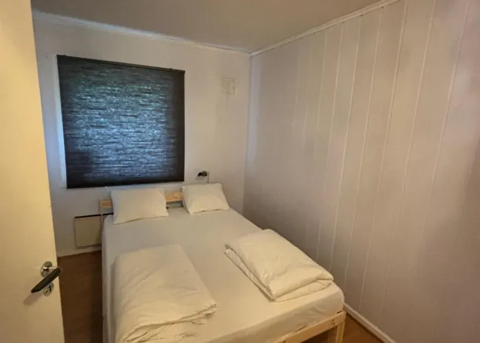 Classic 4 Bedrooms, 9 Guest In Kjeller - Good Proximity To Oslomet And Train Station