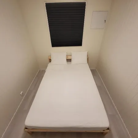 Classic 4 Bedrooms, 9 Guest In Kjeller - Good Proximity To Oslomet And Train Station * Лиллештром