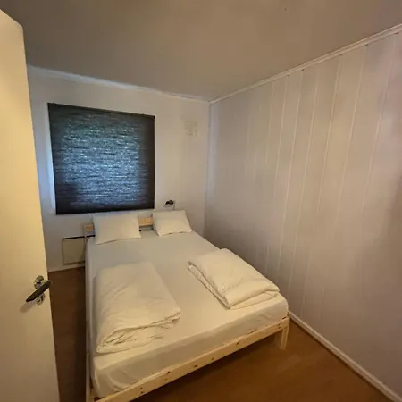 Classic 4 Bedrooms, 9 Guest In Kjeller - Good Proximity To Oslomet And Train Station